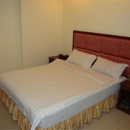 Baojiang Yingbin Hotel Csuhaj Kültér fotó