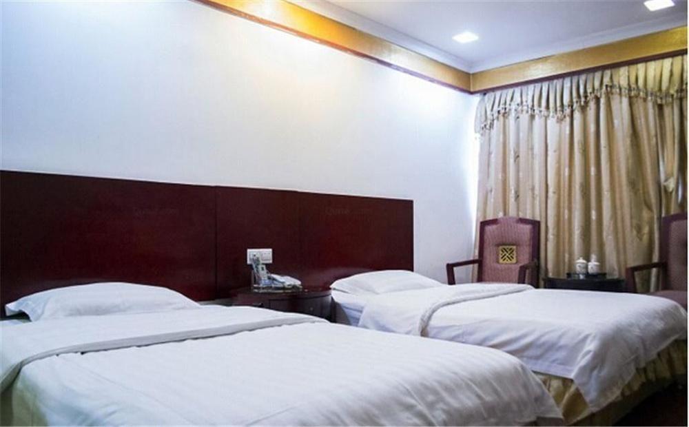 Baojiang Yingbin Hotel Csuhaj Kültér fotó
